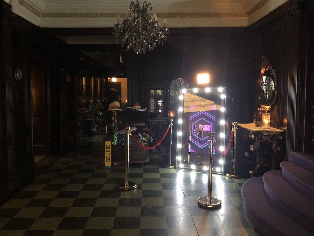 Lancashire Liverpool Hollywood Magic Mirror Photo Booth *4hrs Hire* Manchester