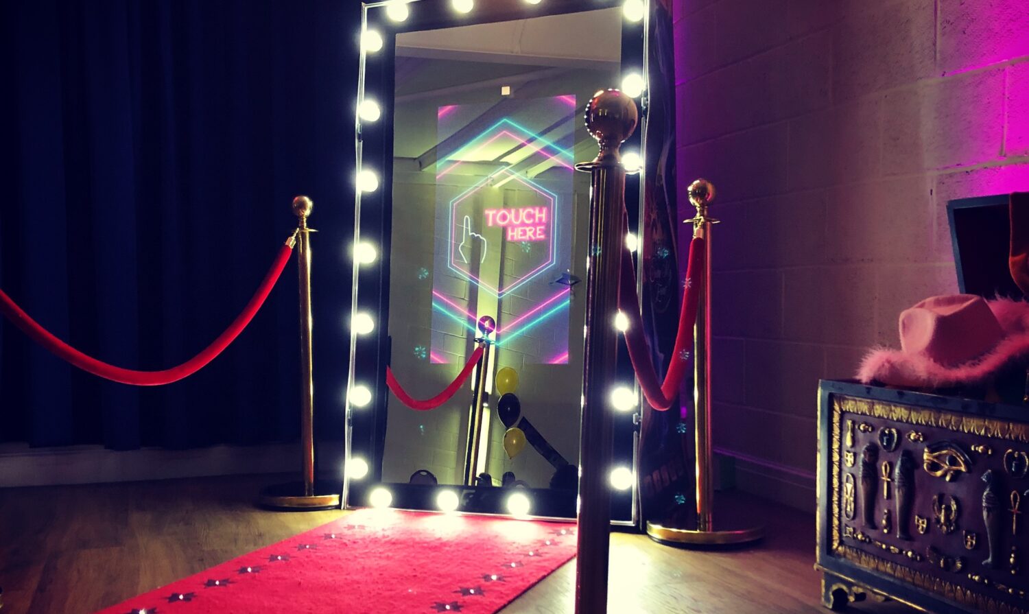 Hollywood Spectre 13