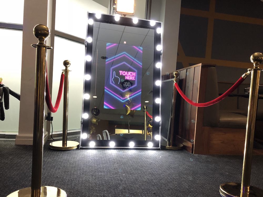 Liverpool Lancashire Hollywood Magic Mirror Photo Booth *4hrs Hire* Manchester