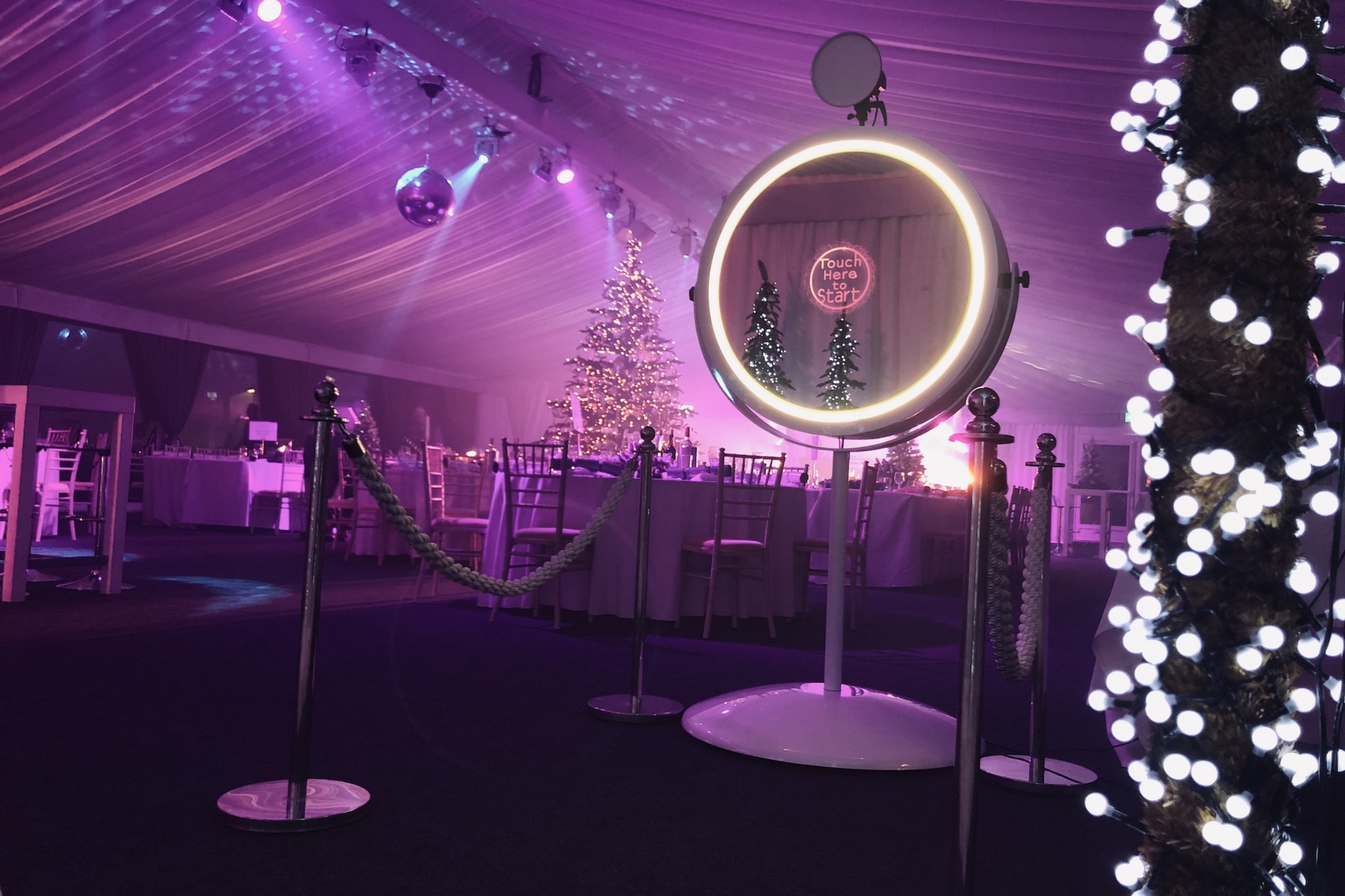 White Beauty Magic Mirror Photo Booth