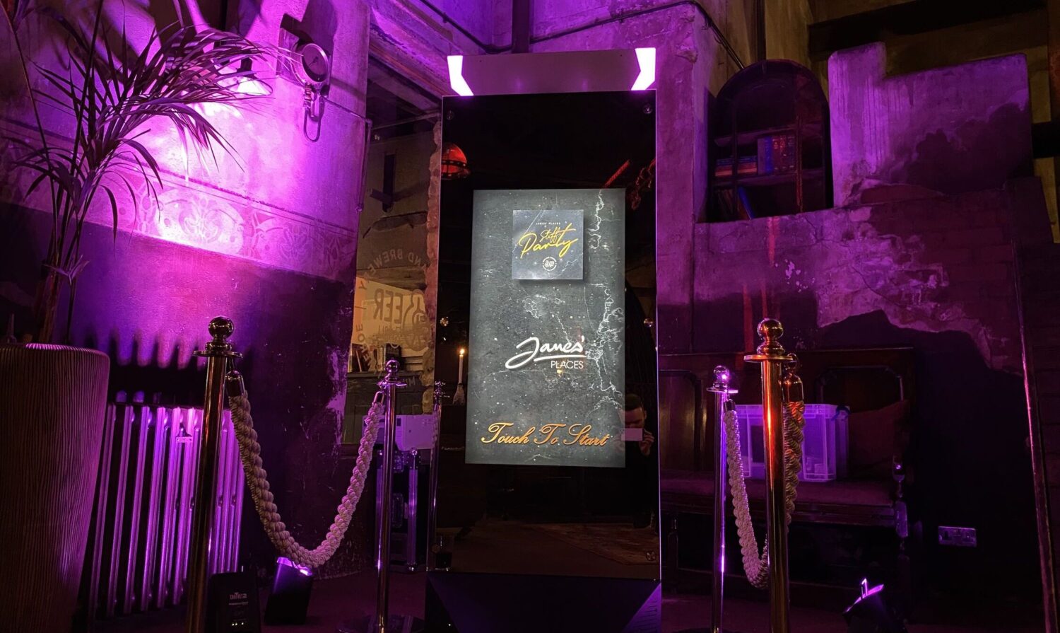 Infinity Magic Mirror Photo Booth Corporate