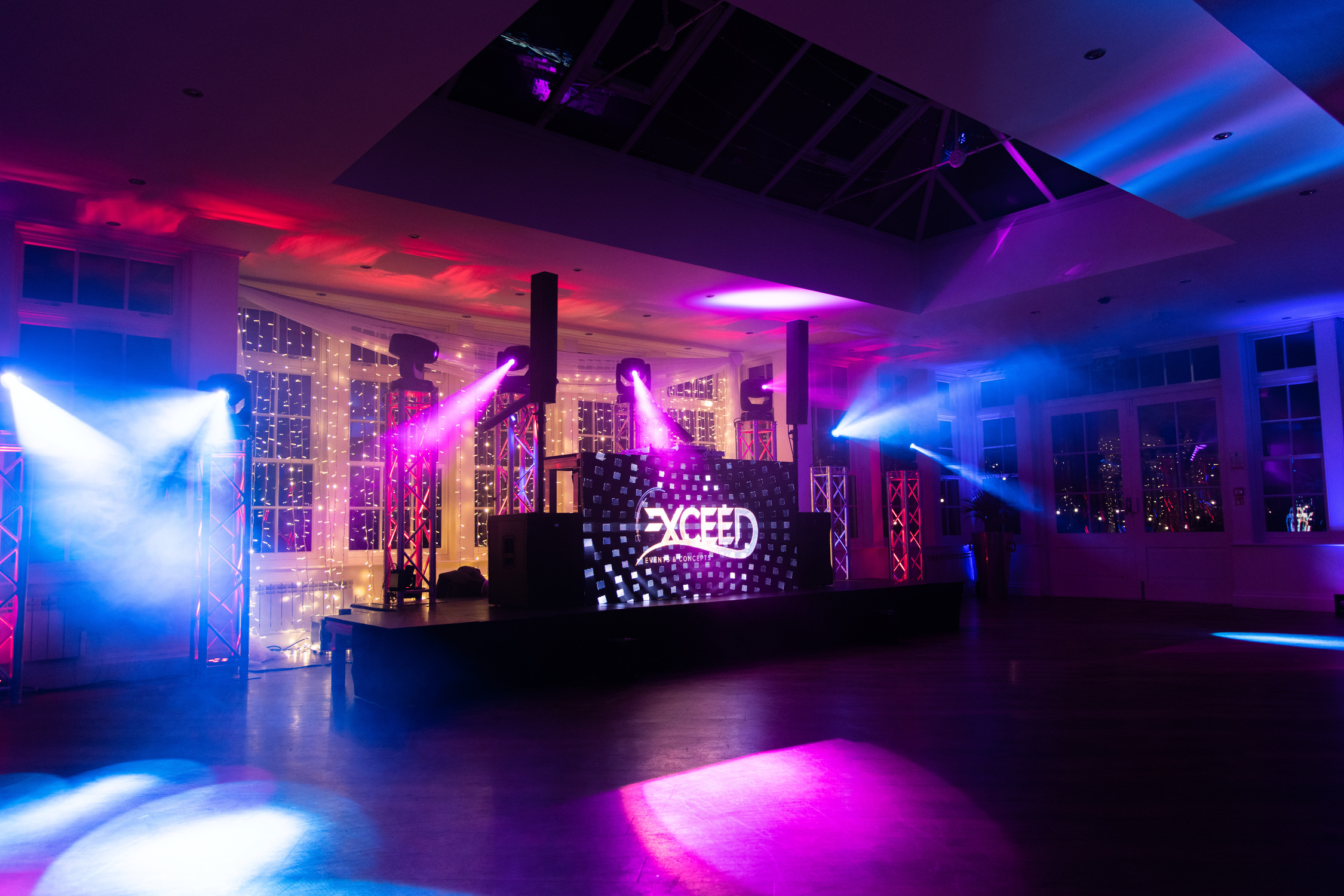 LED DJ Booth 13
