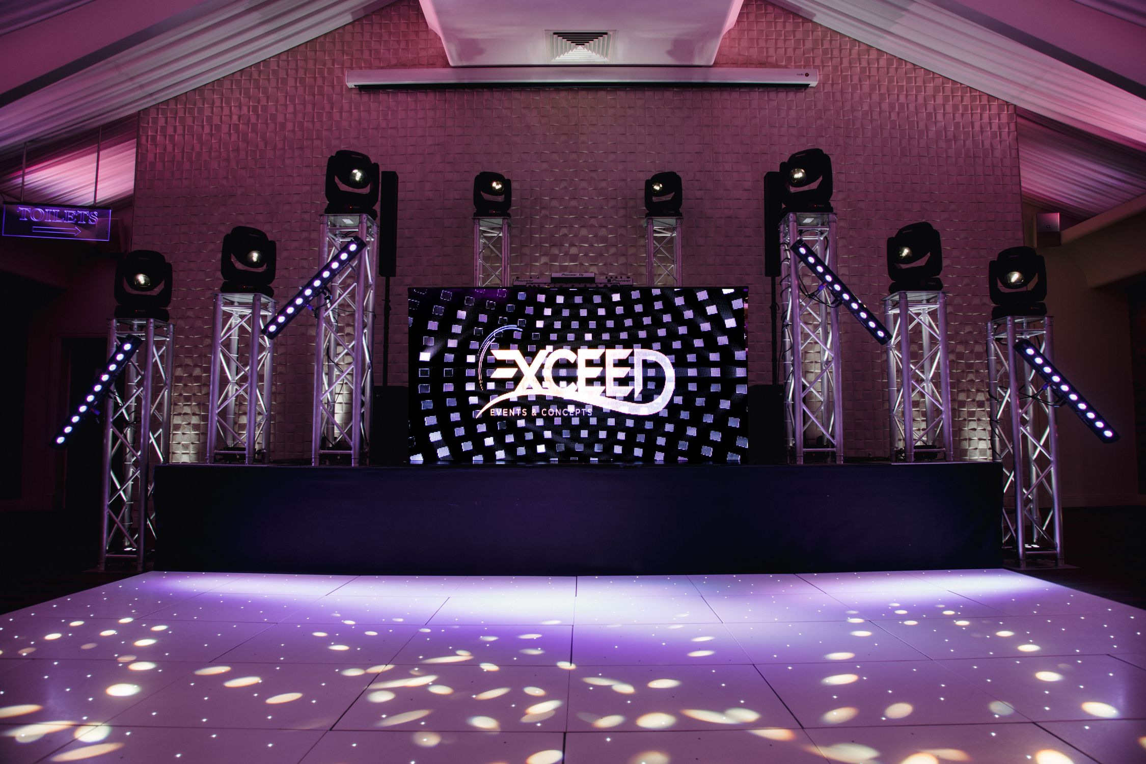 LED DJ Booth 5