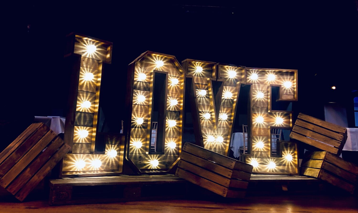 Rustic-Love-Light-Up-love-Letters